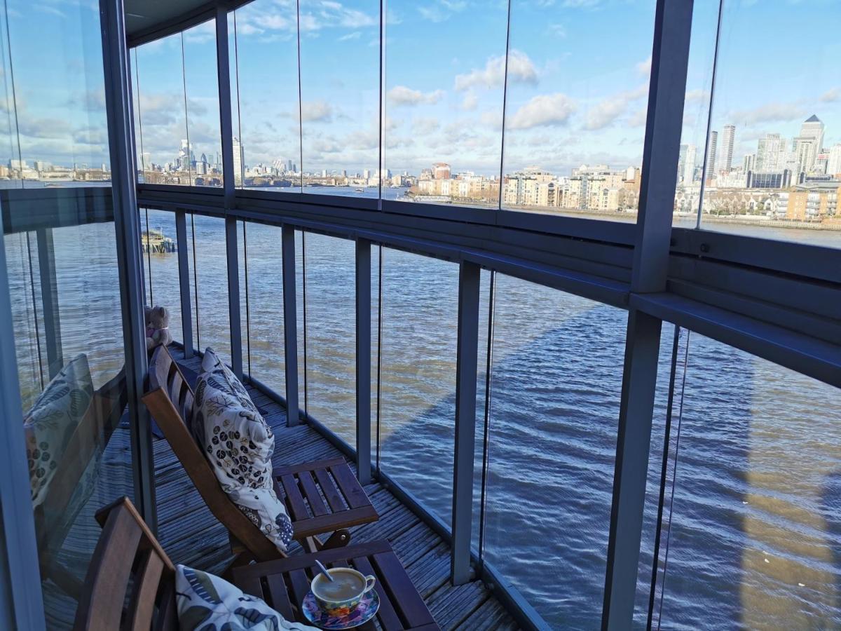 Homestay Room With Stunning Thames River View Лондон Екстер'єр фото